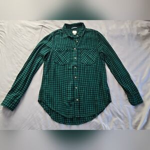 A New Day Women's Checkered Plaid Green and Black Button-Up Shirt Size M